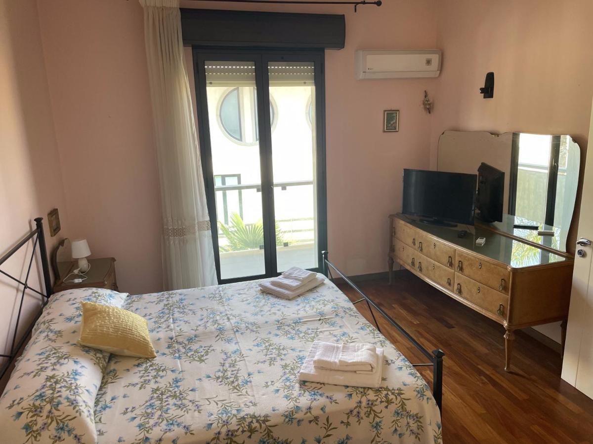 Geltrude Appartement Avola Buitenkant foto