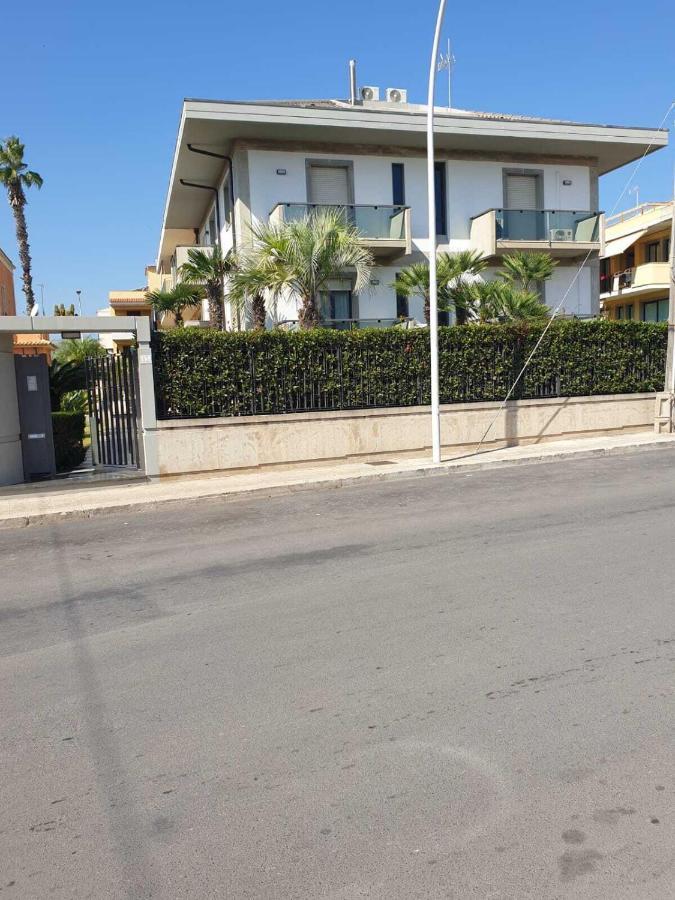 Geltrude Appartement Avola Buitenkant foto